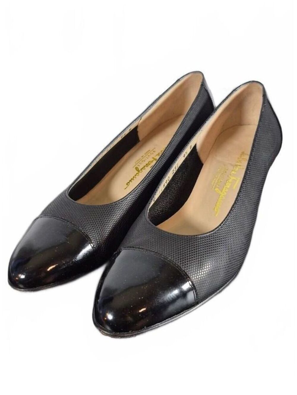 Salvatore Ferragamo Boutique Black Cap Toe Pumps 9.5 B Made in Italy